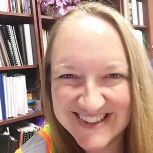 Meet your Posher, Cynthia